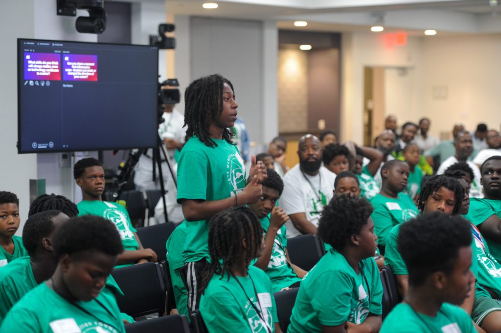 Student Zaire Hennesey engaging with Lenovo’s Executive Panel on career advice